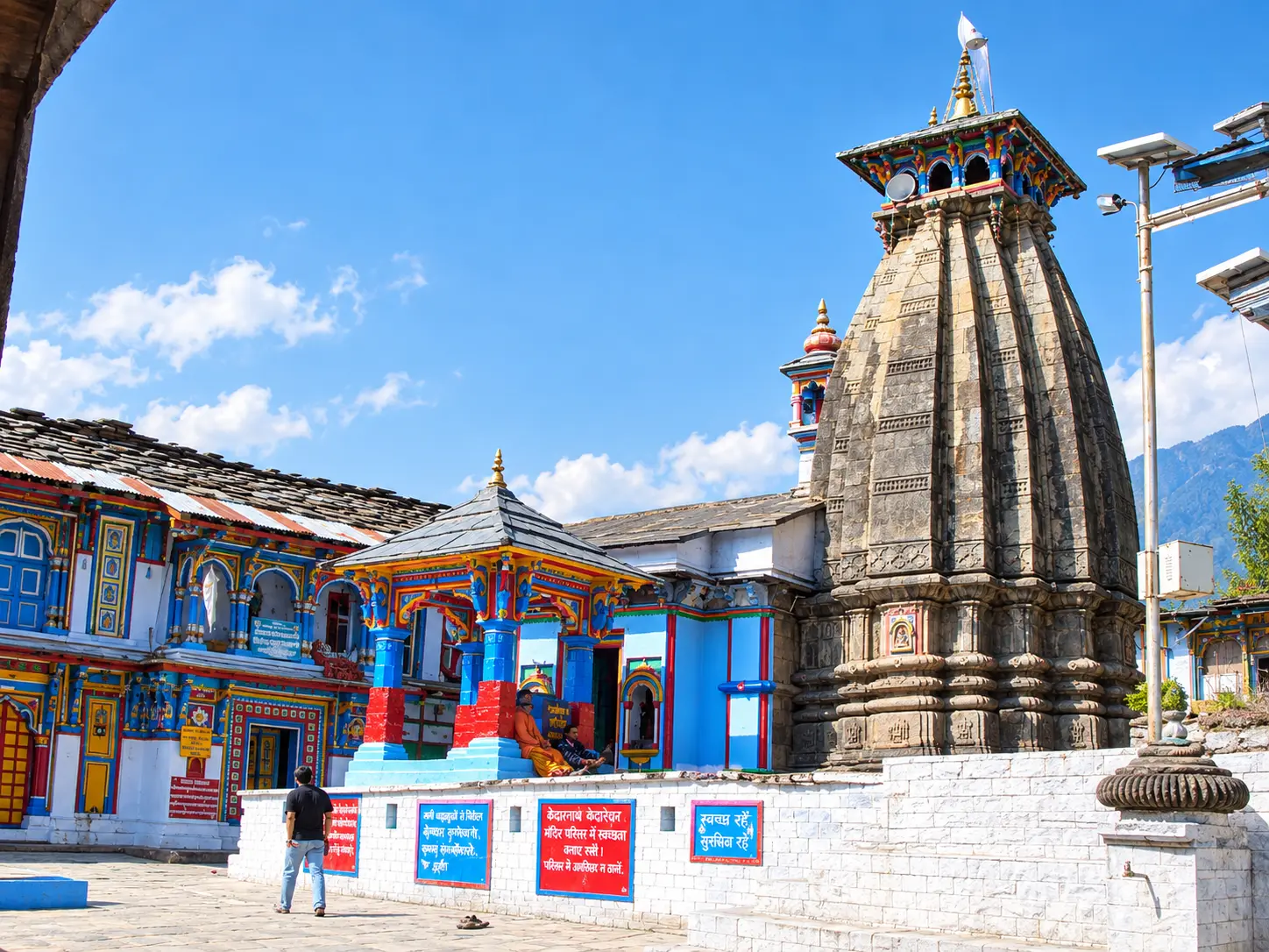 Himalayan views from the Ukhimath–Chopta road